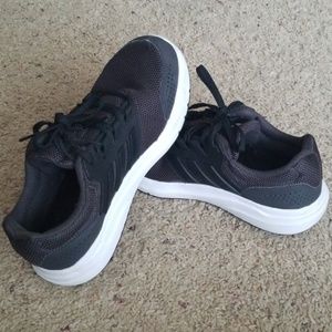 Adidas cloudfoam used shoes